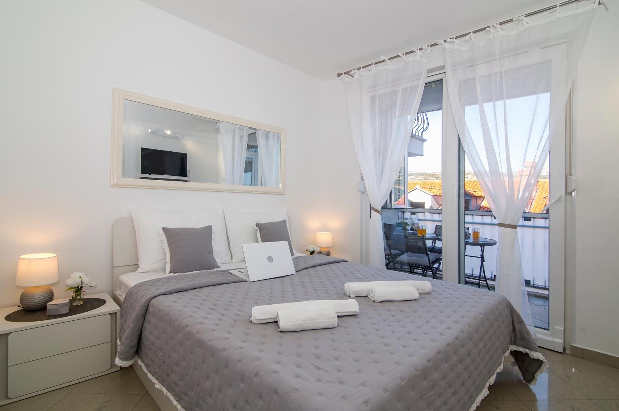 Mirror Apartment دوبروفينك المظهر الخارجي الصورة